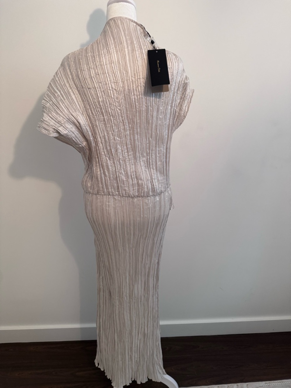 Massimo Dutti Champagne Pleated Blouse - Picture 6 of 8